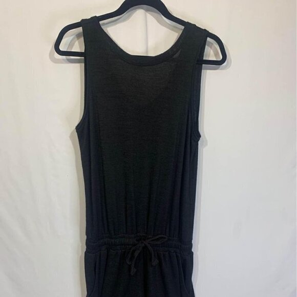 WOMAN’S stretchy jumper. Shorts with pockets. Drawstring. Size medium 8/10. - Picture 2 of 10